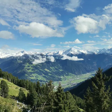 Kroell Katharina 아파트