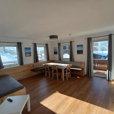 Kroell Katharina شقة *