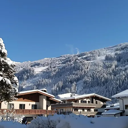 Kroell Katharina * Zell am Ziller